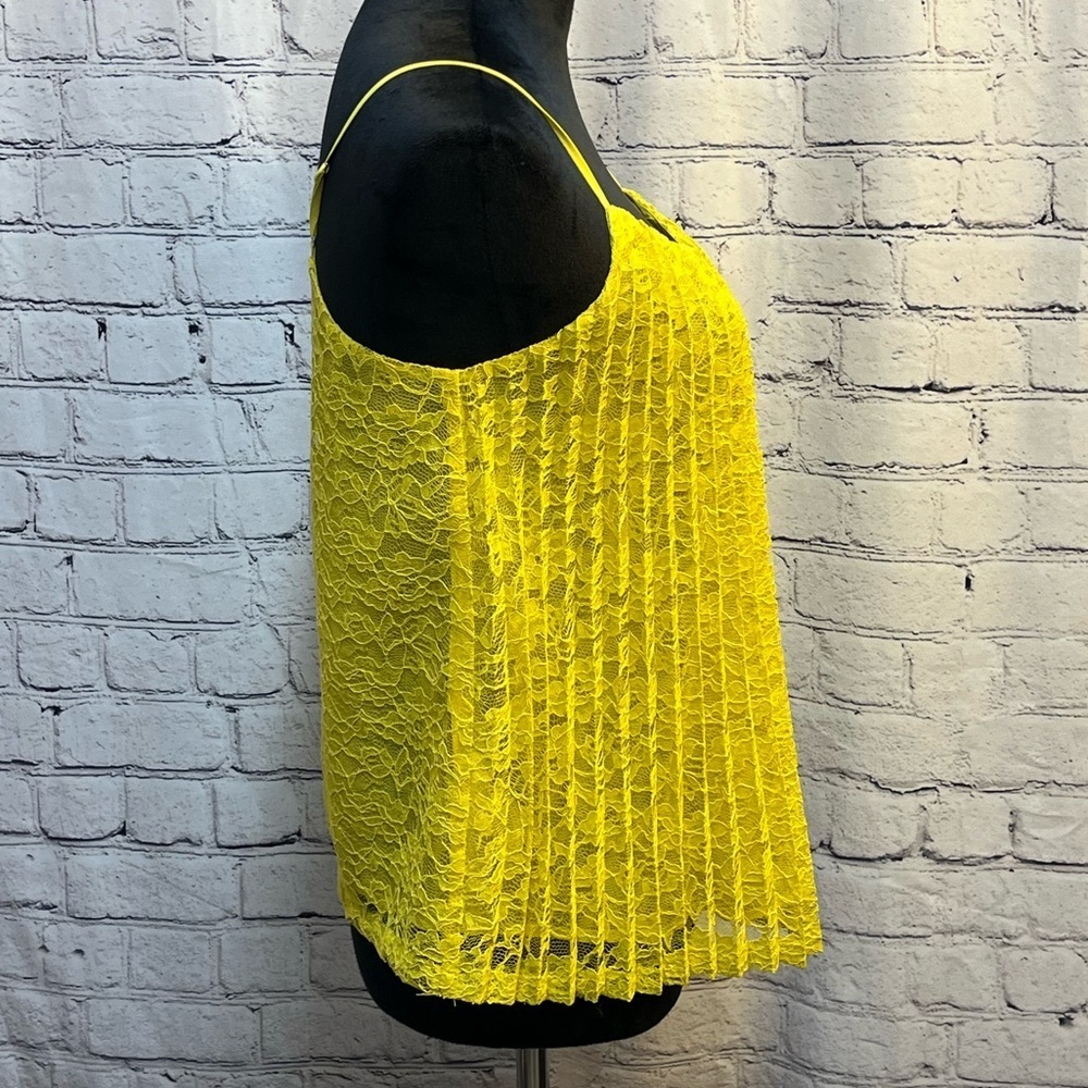 Ann Taylor Yellow Lace Overlay Pleated Front Spaghetti Strap Lined Top sz XS NWT - Picture 4 of 11